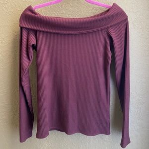 Abercrombie and Fitch Off-the-shoulder Long sleeve